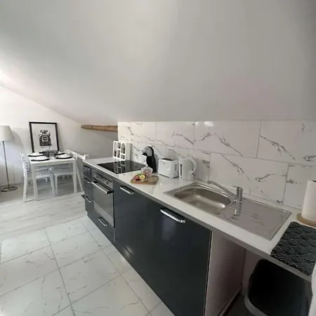 Apartment Neuf,epure Et Bien Place *